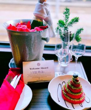 enjoy vietnamese food and music on the board of vietnam luxury train