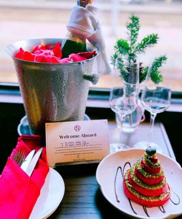 enjoy vietnamese food and music on the board of vietnam luxury train