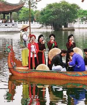 experience Quan Ho Folk Songs in Hanoi Group Tours