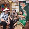 experience making conical hat in chuong village hanoi tours