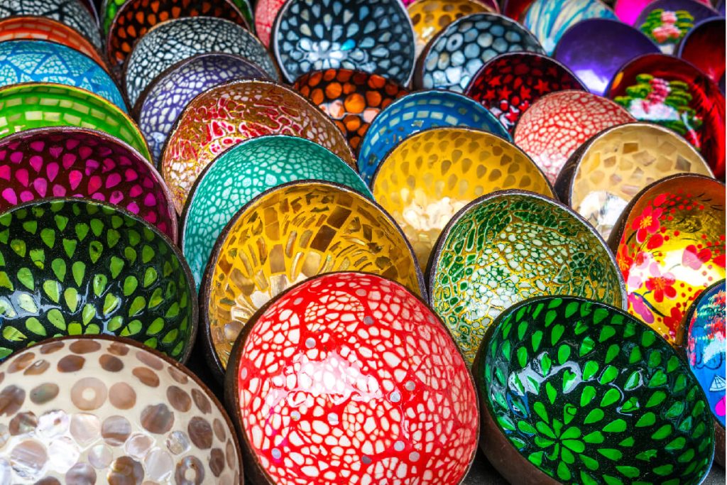 explore Ha Thai Lacquer Village - Hanoi Day Tours