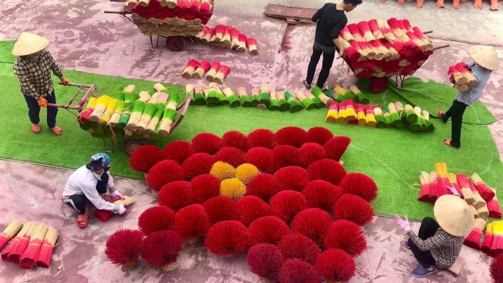 incense stick-making village hanoi - hanoi village tour