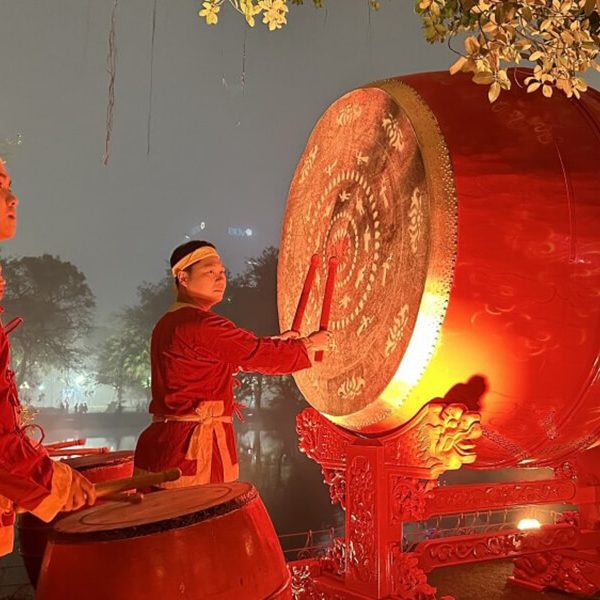 Ngoc Son Temple night tours - hanoi local tour