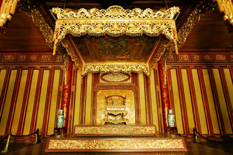 see the royal throne of the Nguyen emperors in day trip from hanoi