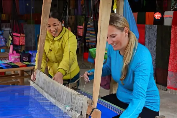 simple-procedures-with-Hanoi-day-tour-package