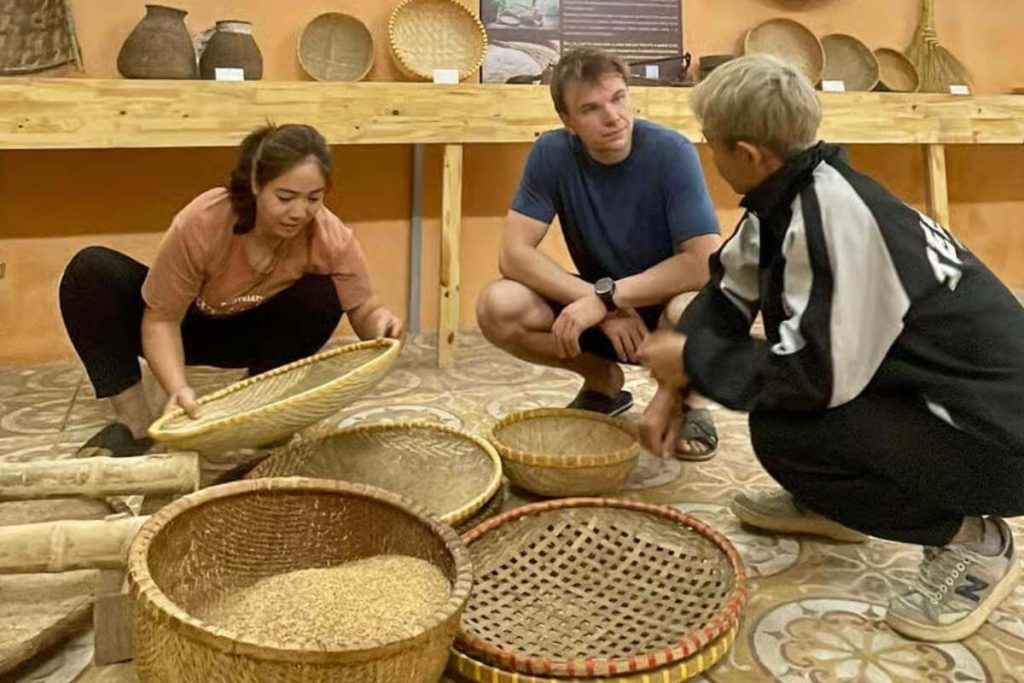 straw broom making in nam dinh - hanoi day tours