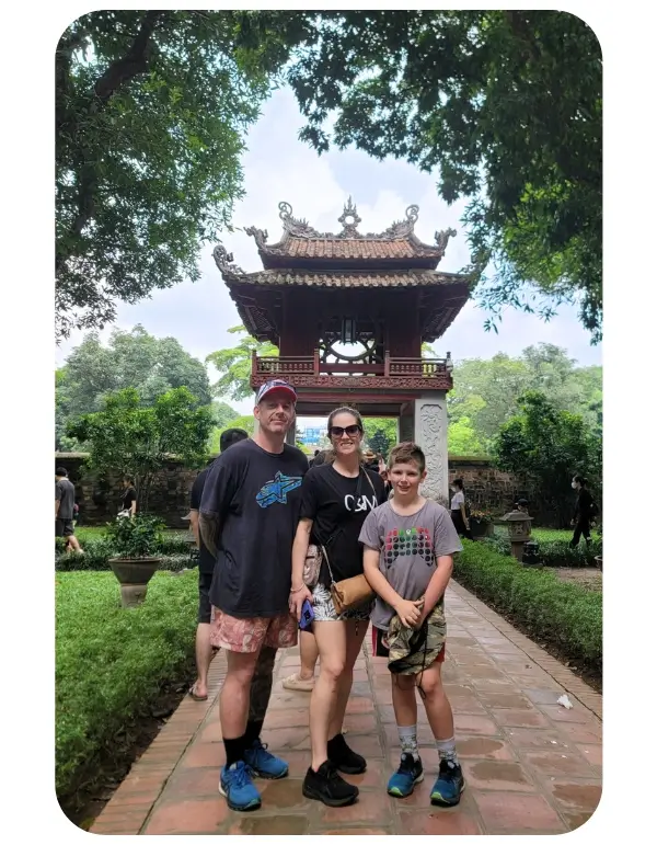 temple-of-literature-hanoi-best-attractions-in-hanoi-local-tour