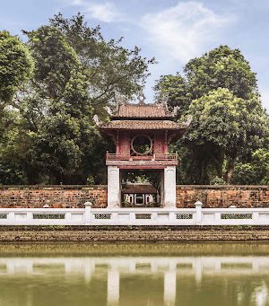 temple of literature - hanoi holiday packages