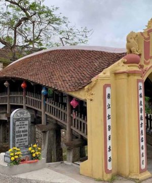 tile-roofed bridge of Luong Pagoda in Nam Dinh Tours From Hanoi