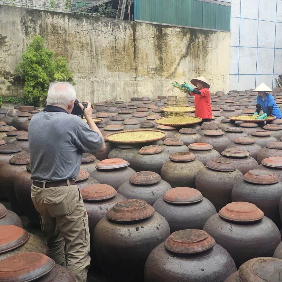 visit Ban Yen Nhan soy sauce village - hanoi village tour