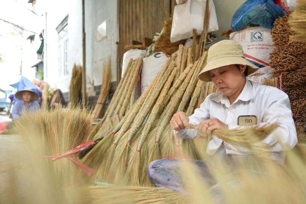 visit a local household where traditional straw brooms are handmade in Nam Dinh - Hanoi Tour