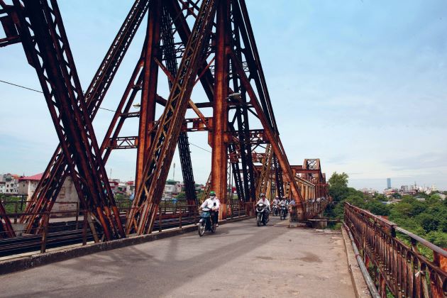 Long Bien bridge by Hanoi local tours