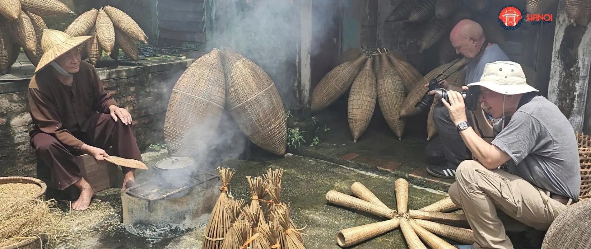 visit-thu-sy-village-hanoi-local-tour