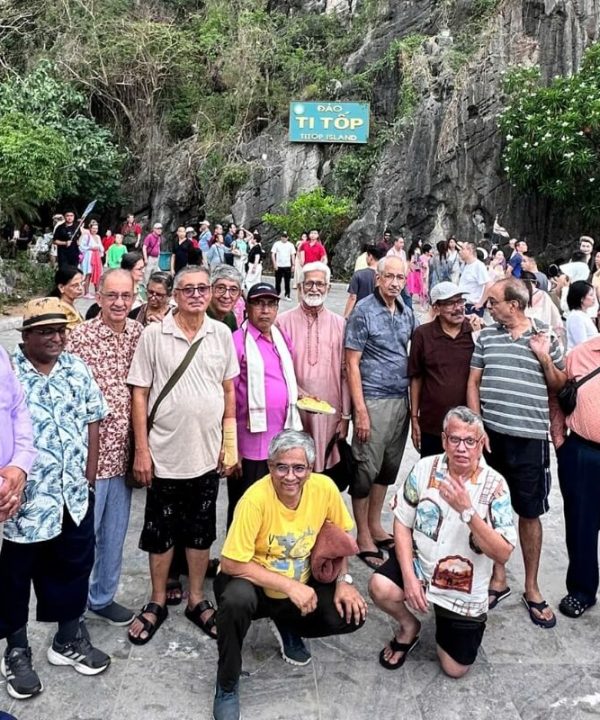 visit to Sung Sot Cave - the largest and most impressive cave in Halong Bay tour from hanoi