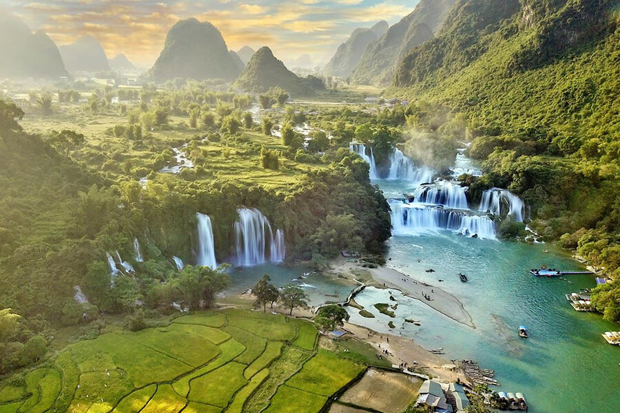 Ban Gioc Waterfall - Vietnam's Most Beautiful Waterfall Featured in International News